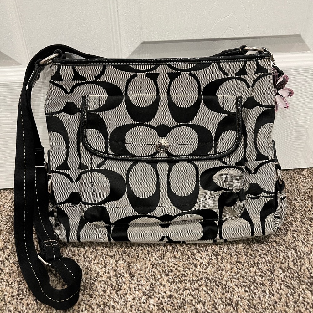Like NEW Coach Crossbody purse